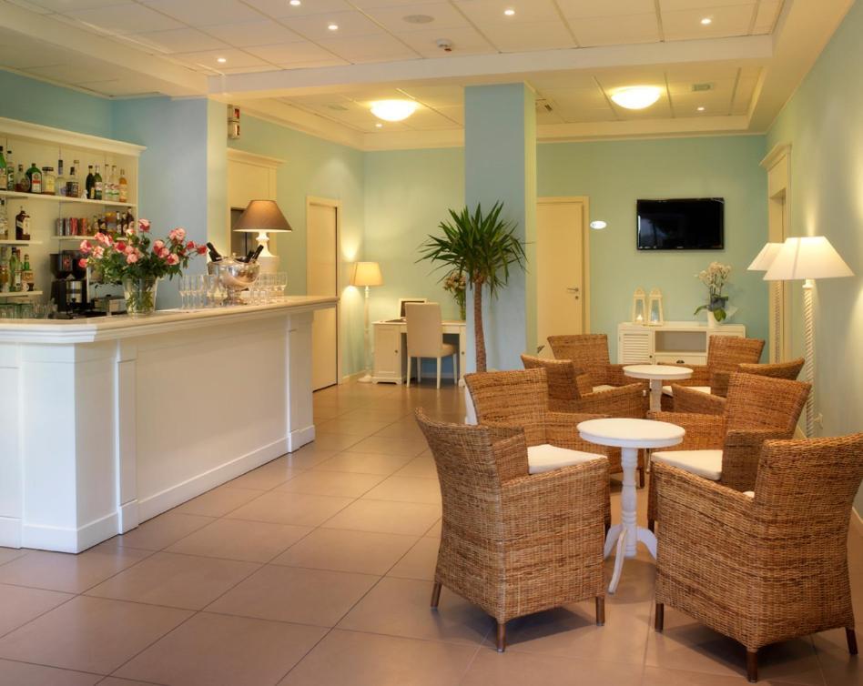Beyou Hotel Villa Rosa 리치오네 외부 사진