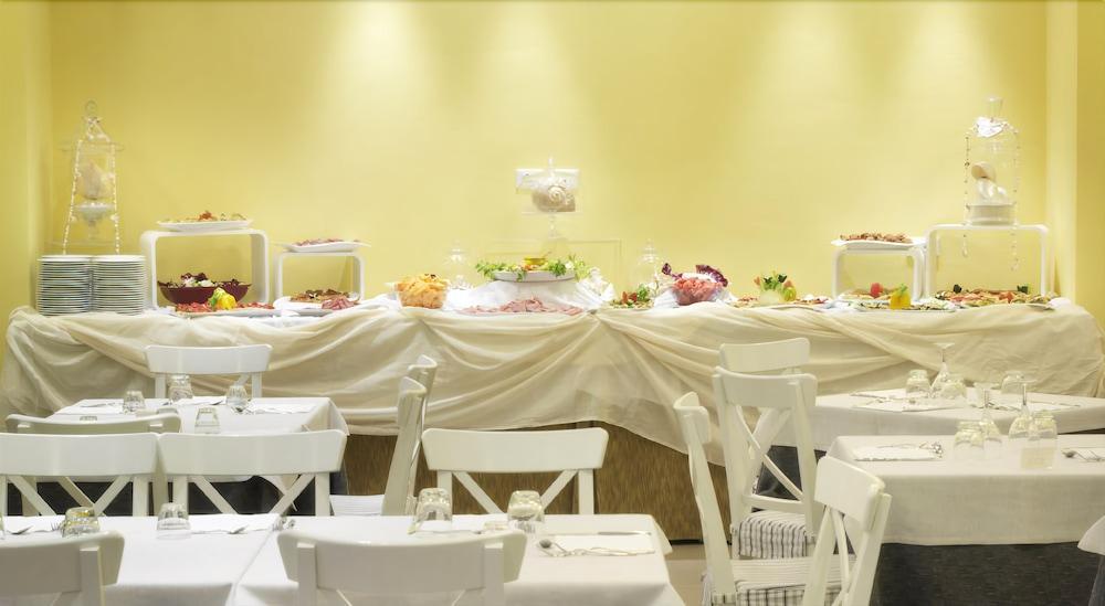 Beyou Hotel Villa Rosa 리치오네 외부 사진