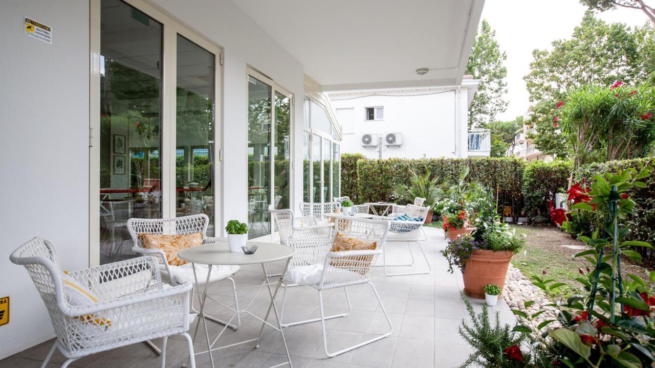 Beyou Hotel Villa Rosa 리치오네 외부 사진