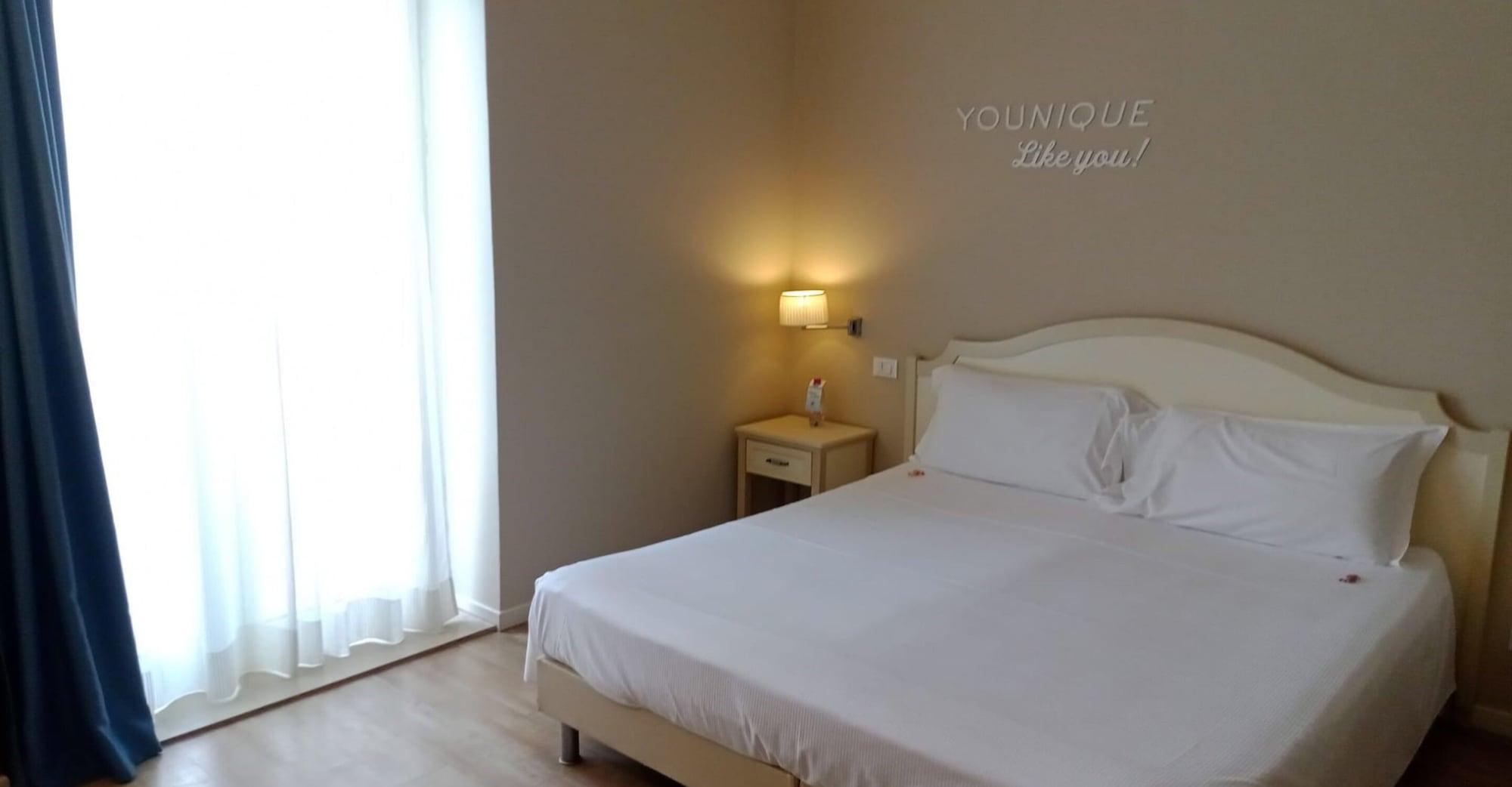 Beyou Hotel Villa Rosa 리치오네 외부 사진