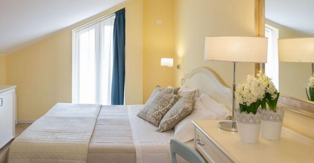 Beyou Hotel Villa Rosa 리치오네 외부 사진