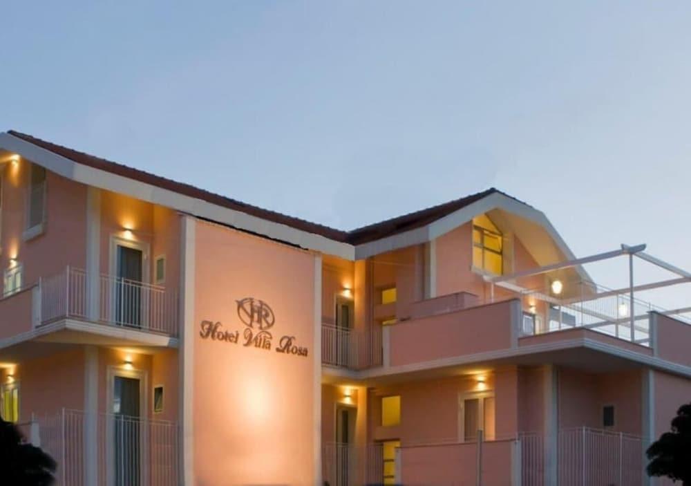 Beyou Hotel Villa Rosa 리치오네 외부 사진