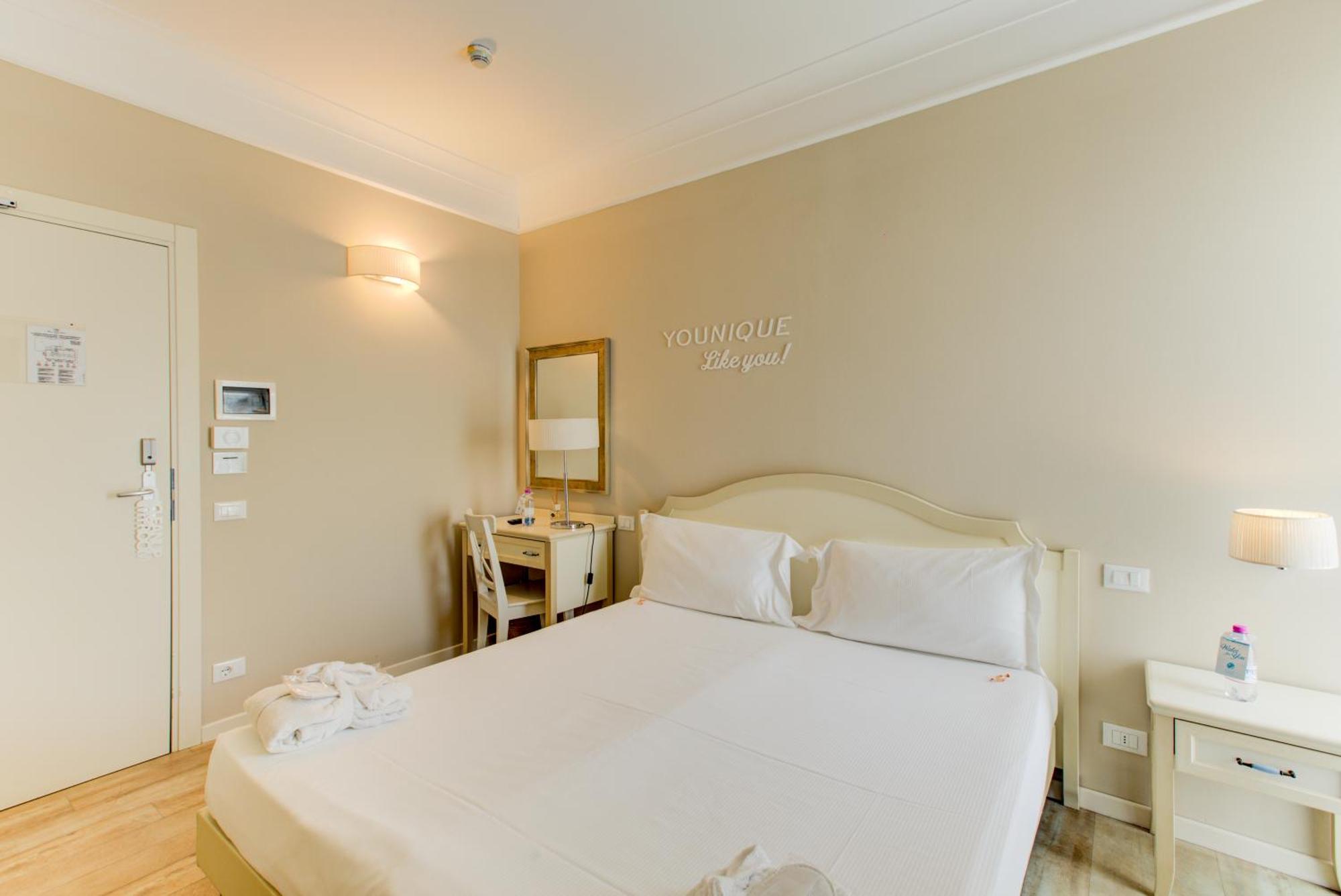Beyou Hotel Villa Rosa 리치오네 객실 사진